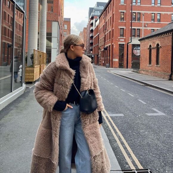 Mango Iconic Faux Fur Coat New - Picture 3 of 11